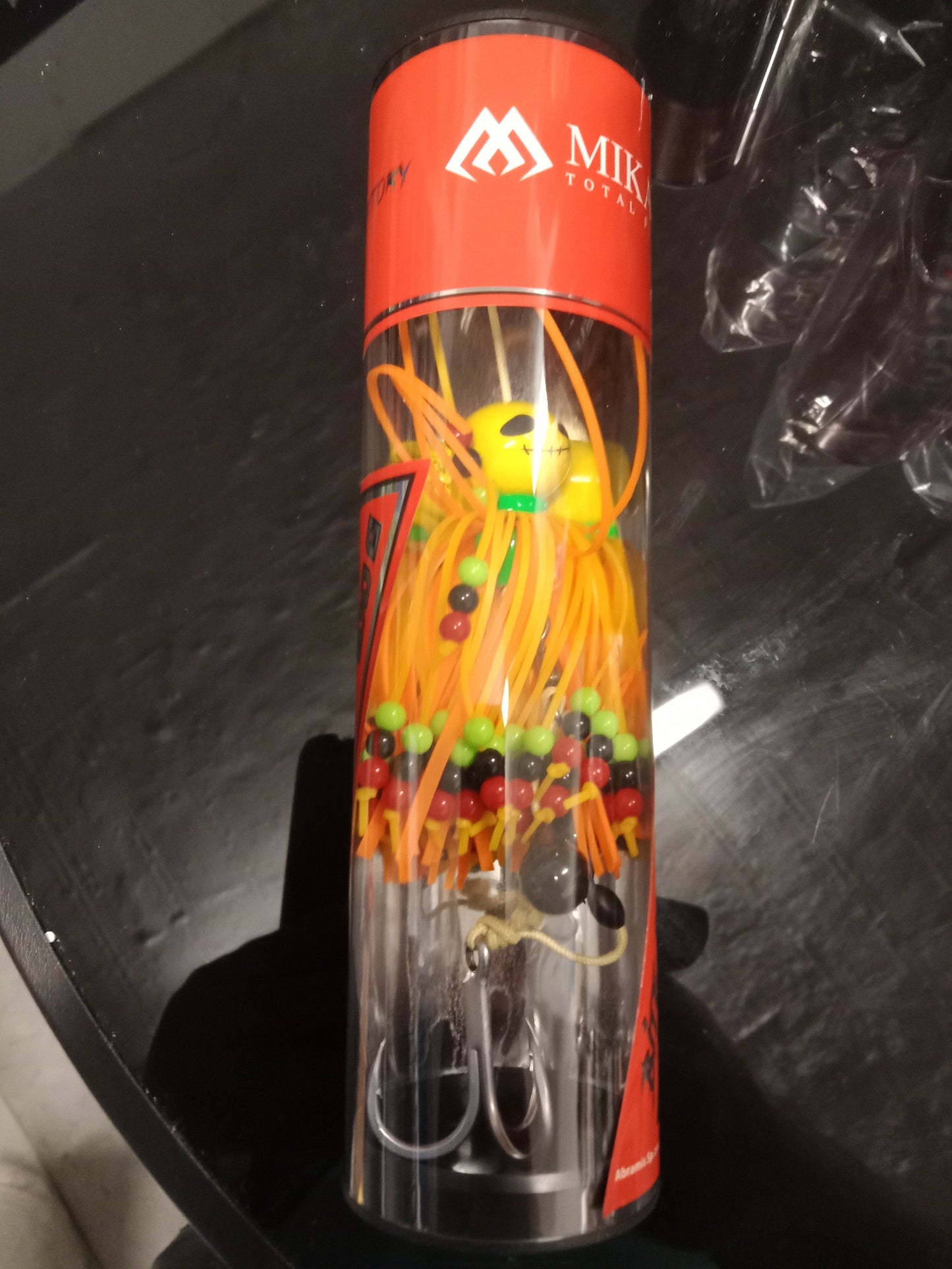 Mikado Bogey Cat Rassel Vertikal Köder Rainbow 1 Stk 100g