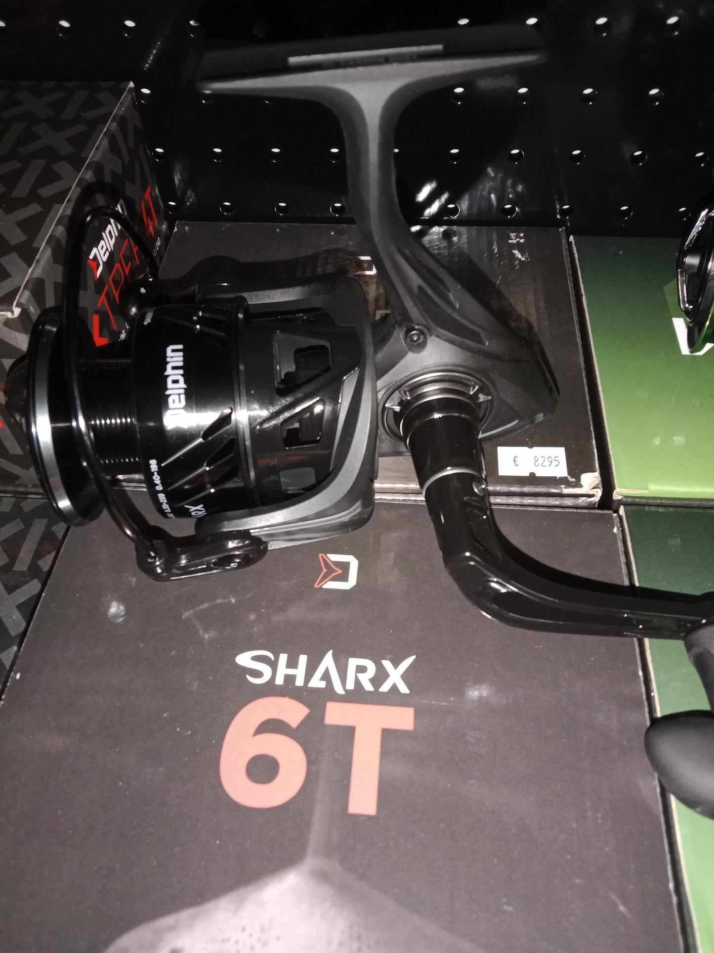 Delphin SHARX 6T Spinrolle 6000